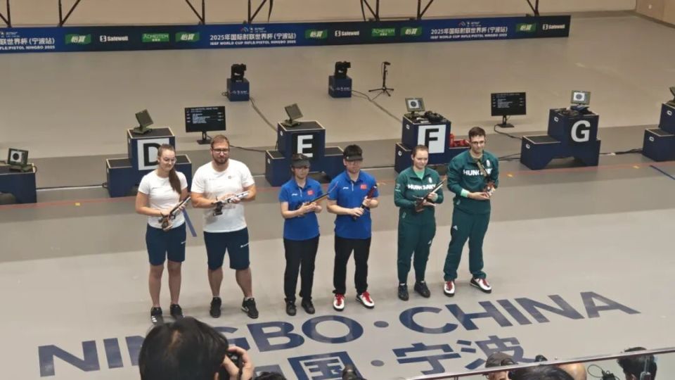 TkAA, 马约尔, 金牌赛场上 TkAA, 马约尔, 金牌赛场上