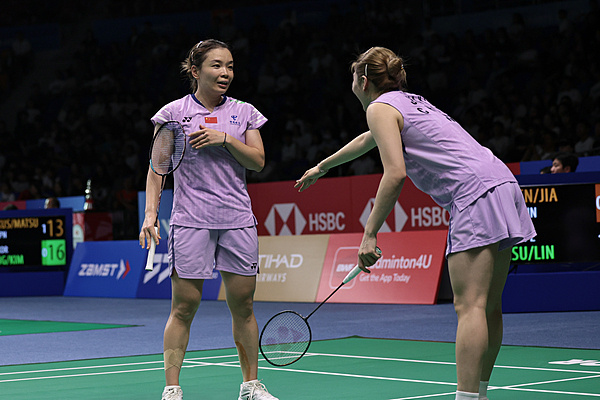 球迷们的记, 记者 球迷们的记, 记者