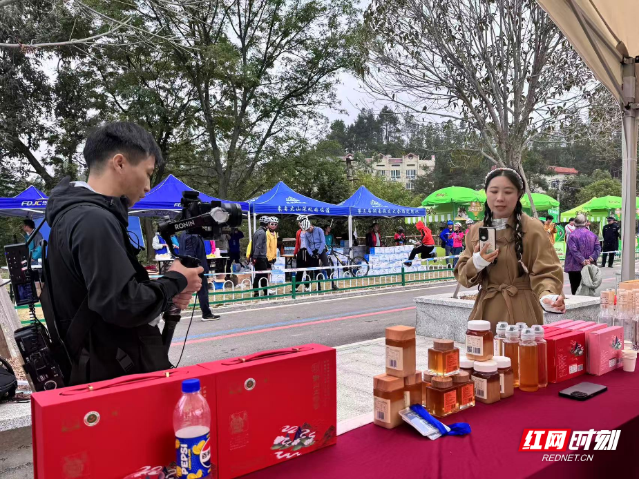 吸引而至 吸引而至