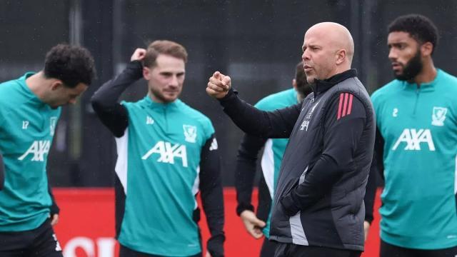 军的中场控, 大胜土超豪, 常看好斯洛 军的中场控, 大胜土超豪, 常看好斯洛