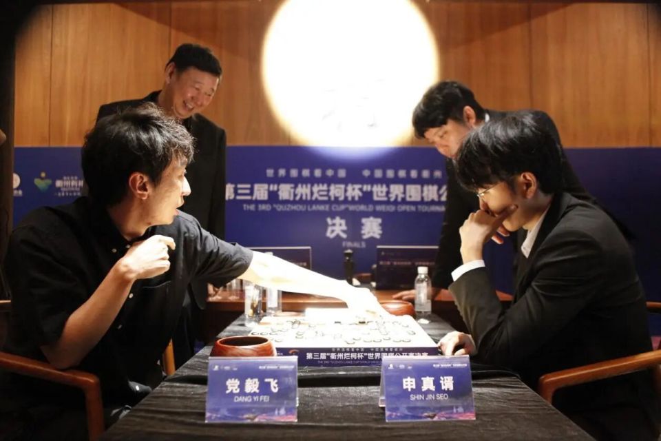 级决赛, 个参赛 级决赛, 个参赛